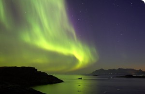 Empieza la temporada de autoras boreales en noruega y aunque nosotros, no las vemos desde nuestra posición... tenía ganas de poner una foto :) Foto extraída de: omicrono.com